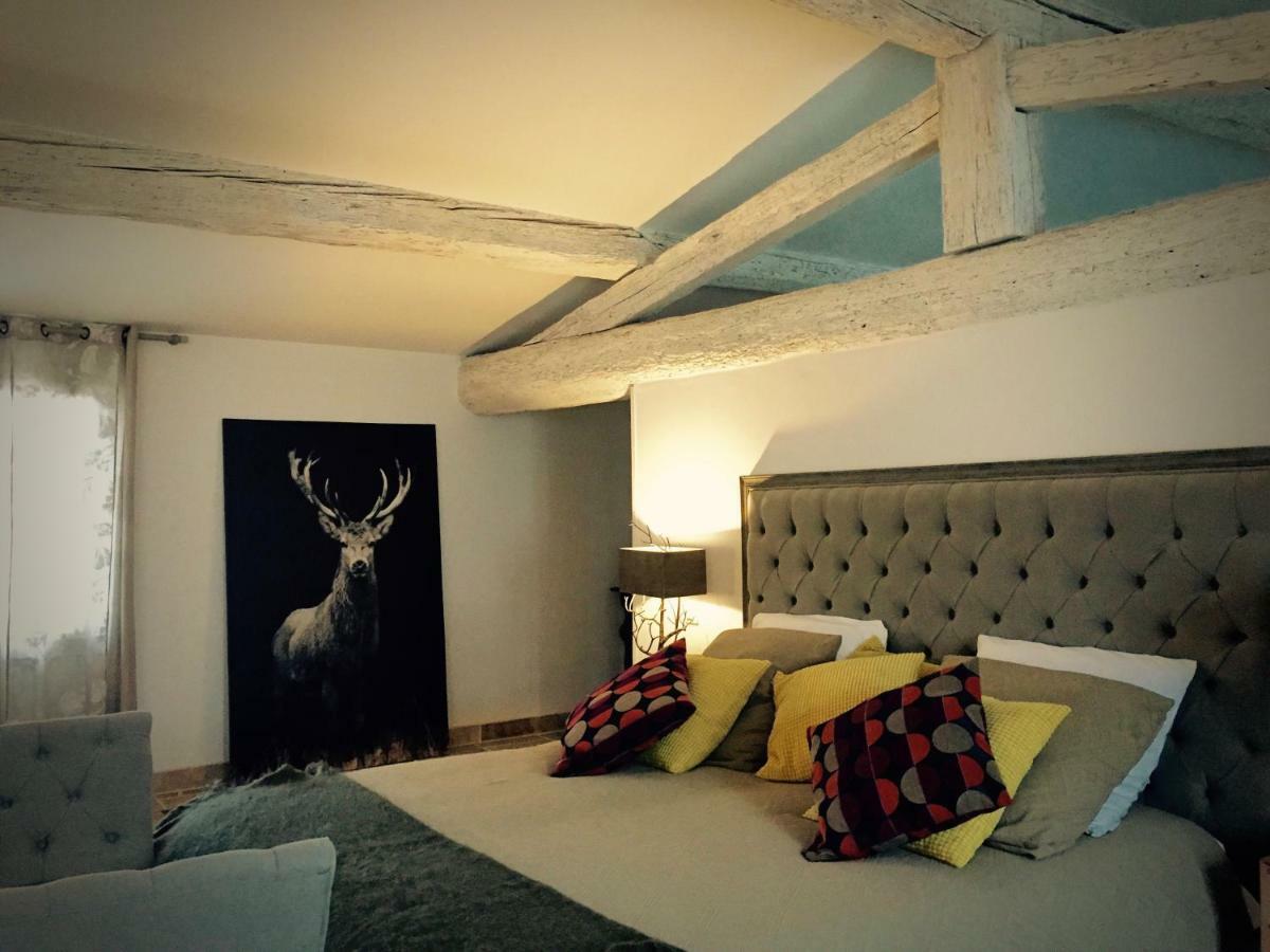 Mas Du Grand Bordes Bed & Breakfast Saint-Laurent-dʼAigouze Eksteriør bilde